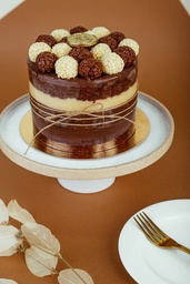 Naked Cake Brigadeiro Preto & Branco