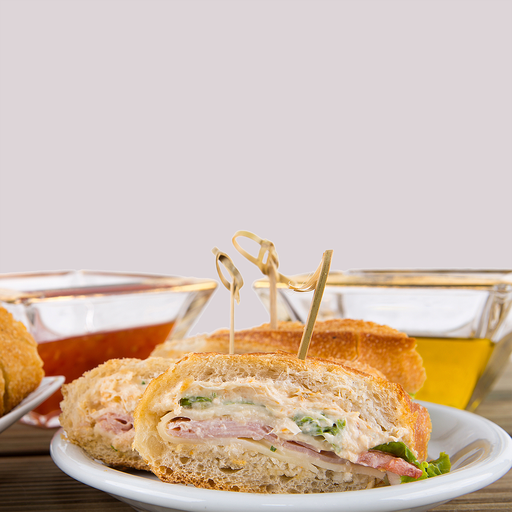 [096253] Mini Sanduíche de Baguete Original com  Presunto e Mussarela
