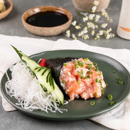 [109768] Temaki de Salmão e Camarão Empanado/ Cream Cheese/ Cebolinha (1 Un.)
